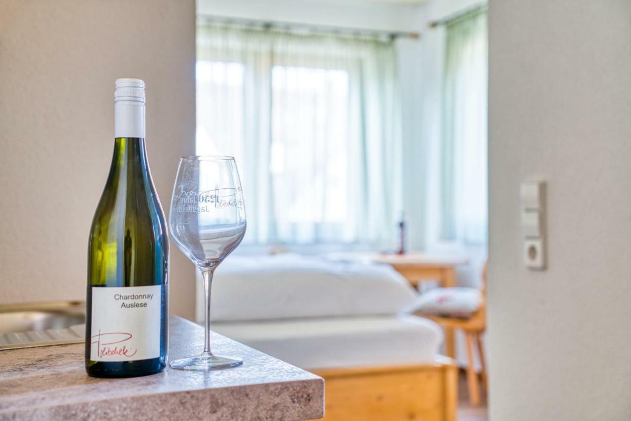 Gaestehaus Weingut Politschek Bad Friedrichshall Exterior photo